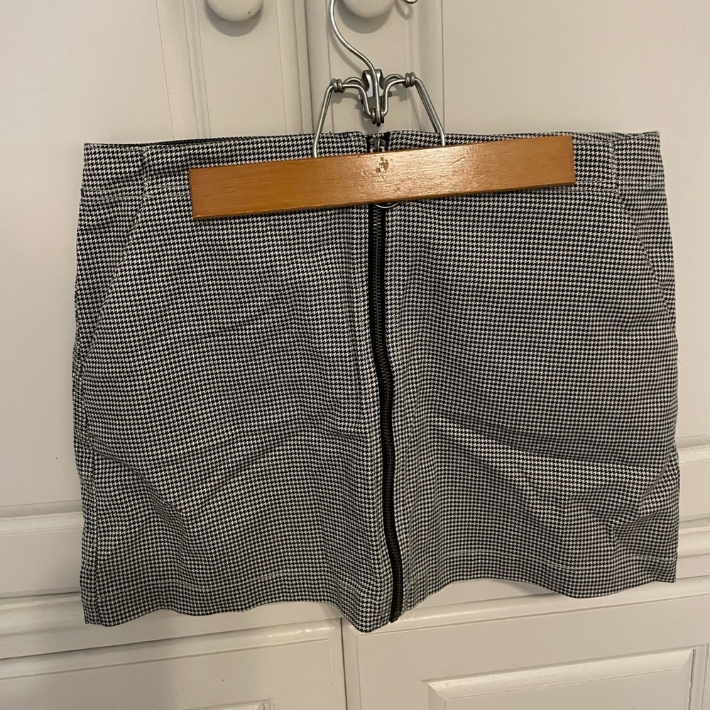 Volcom mini skirt